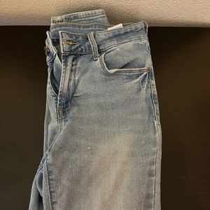 Old navy Blue jeans w/out holes